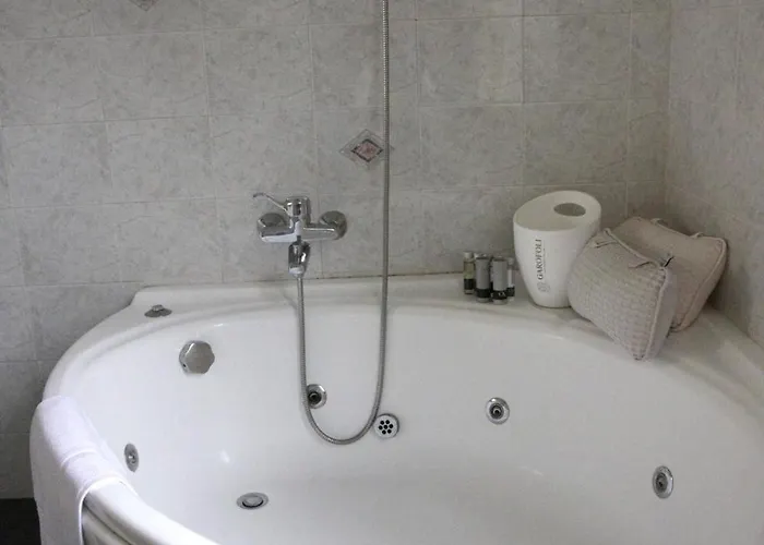 Appartement Domus Marrana - 15 Minutes Far Away From Coloseum Rome